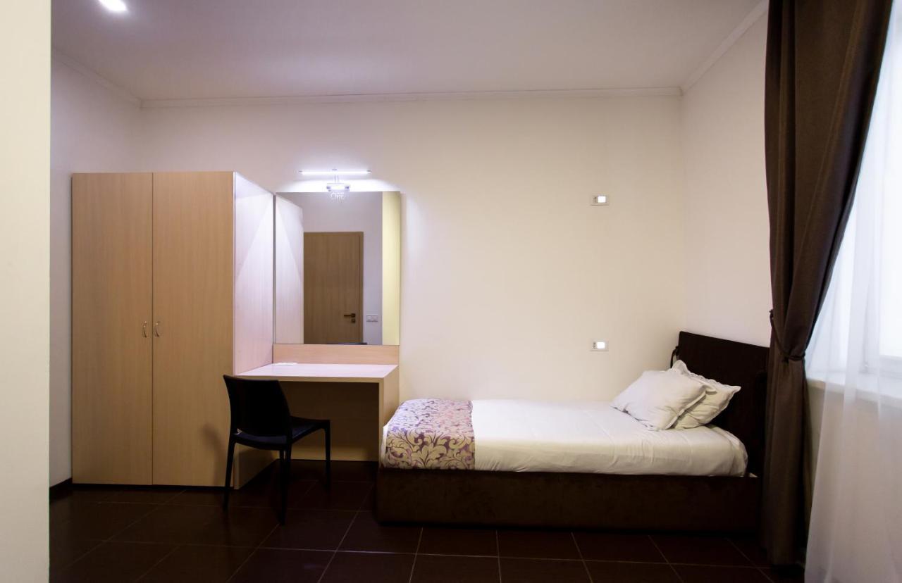 Hotel One Oeman Buitenkant foto