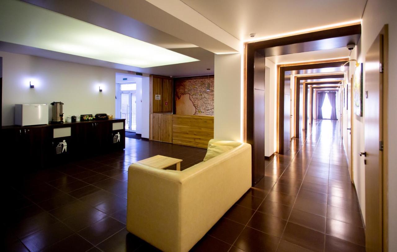 Hotel One Oeman Buitenkant foto